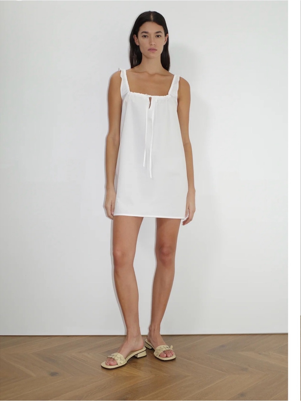 Deiji Studios THE BOW DRESS
WHITE